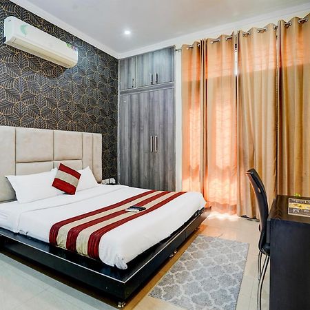 Fabexpress Next Home Gurgaon Esterno foto