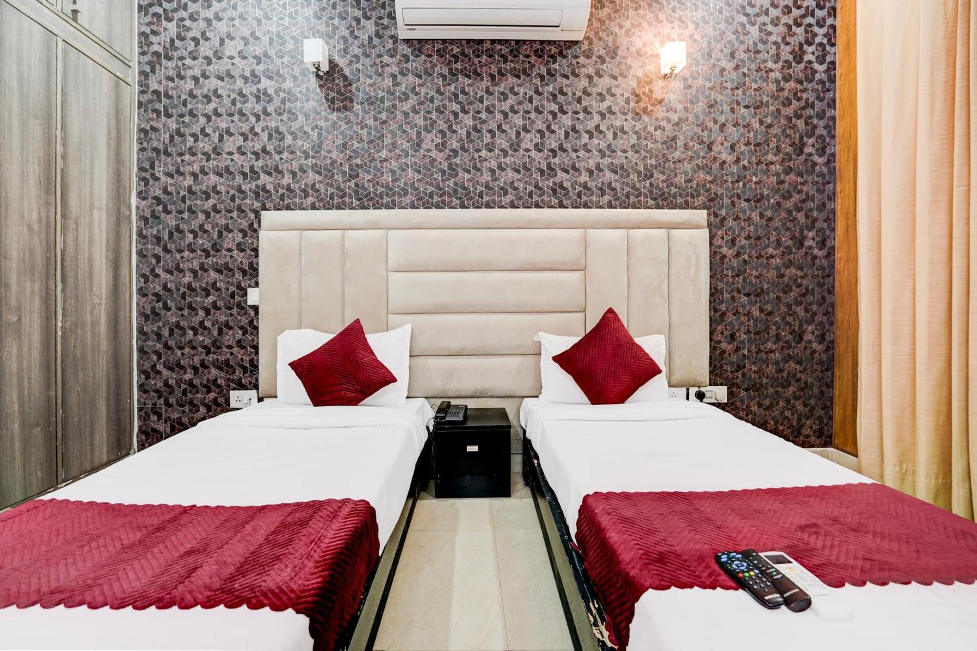 Fabexpress Next Home Gurgaon Esterno foto